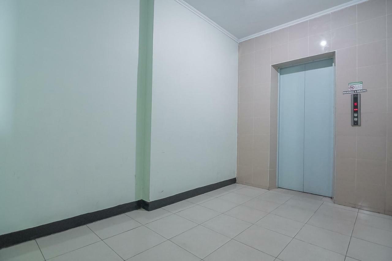 Reddoorz Syariah At Grand Taufiq Tarakan Exterior foto