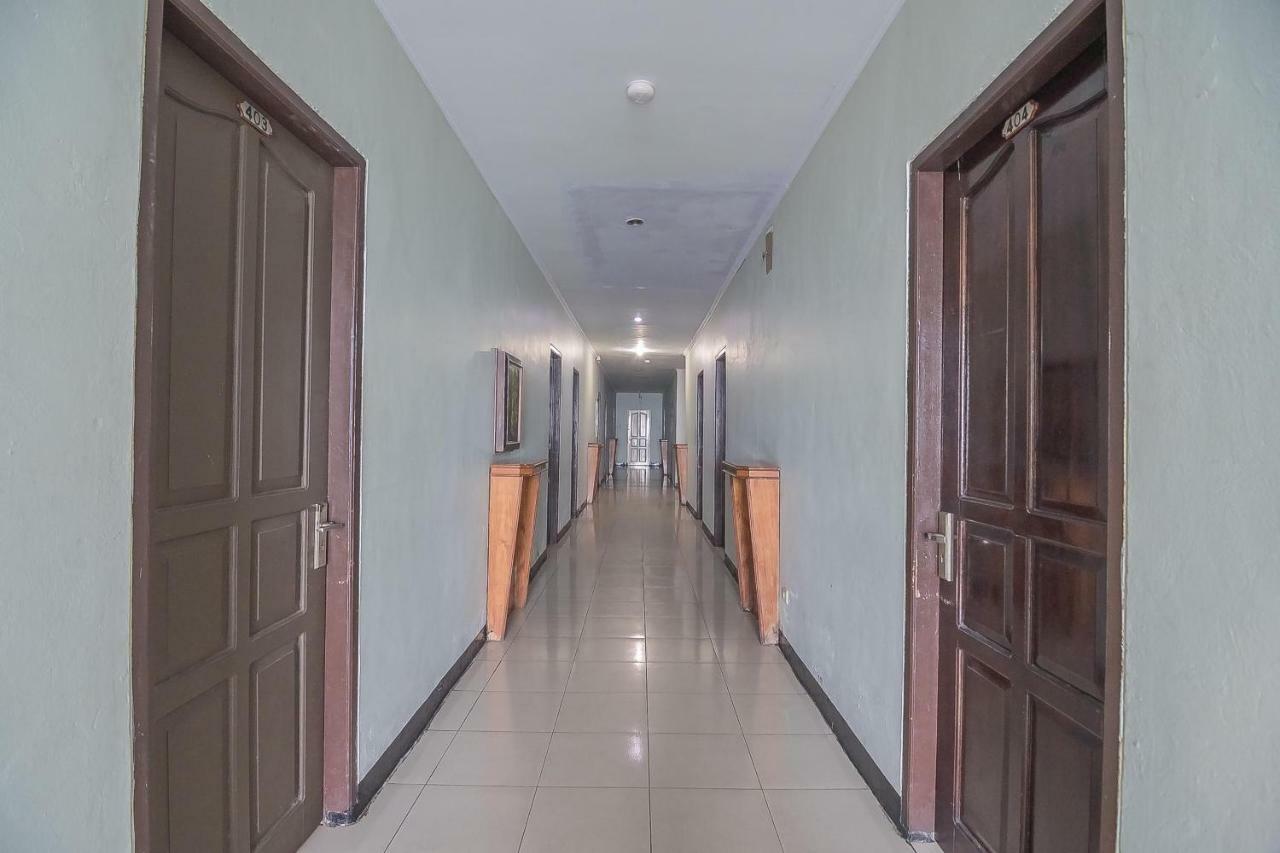 Reddoorz Syariah At Grand Taufiq Tarakan Exterior foto